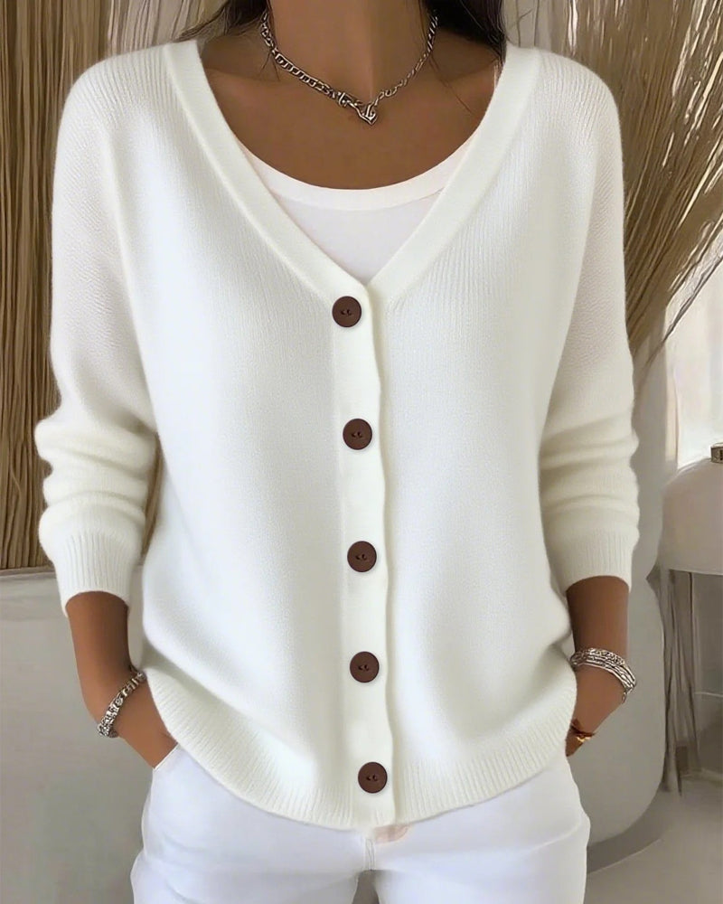 Cassie™ - BUTTONED PULLOVER WITH SOLID DESIGN