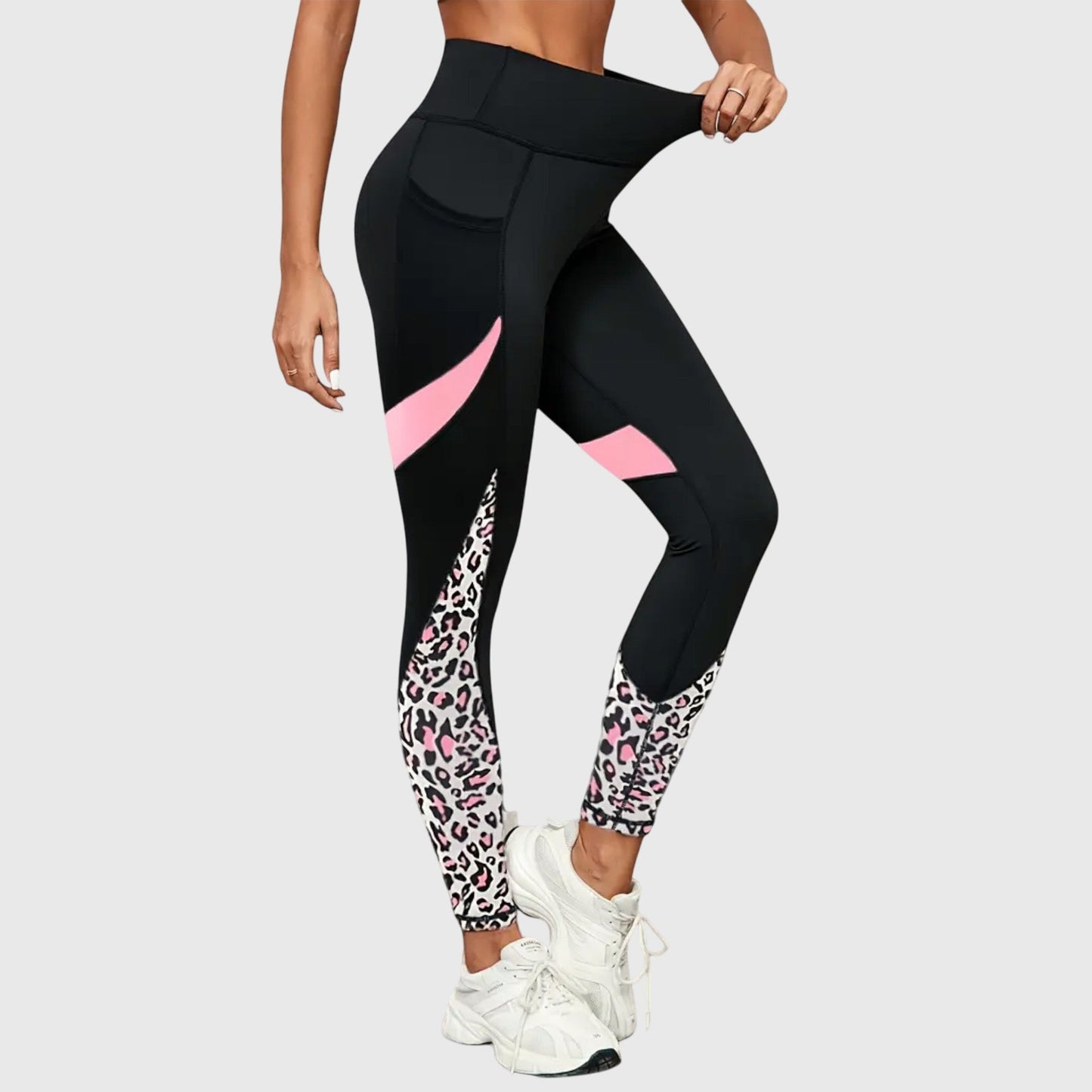Andrea | High-Waisted Leopard Print Training Trousers