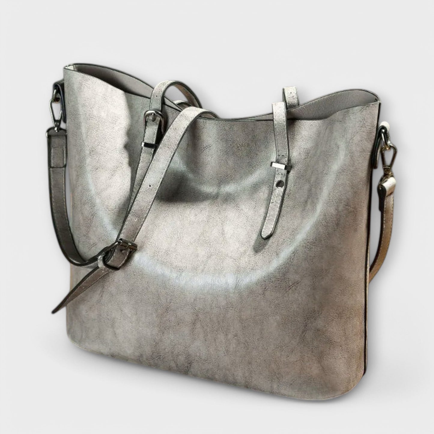 Ivara™ - VINTAGE CROSSBODY BAG WITH TIMELESS CHARM