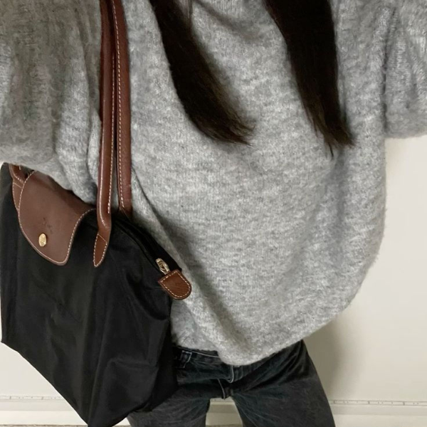 <h2>CUSTOMERS LOVE LISA & MARK</h2>