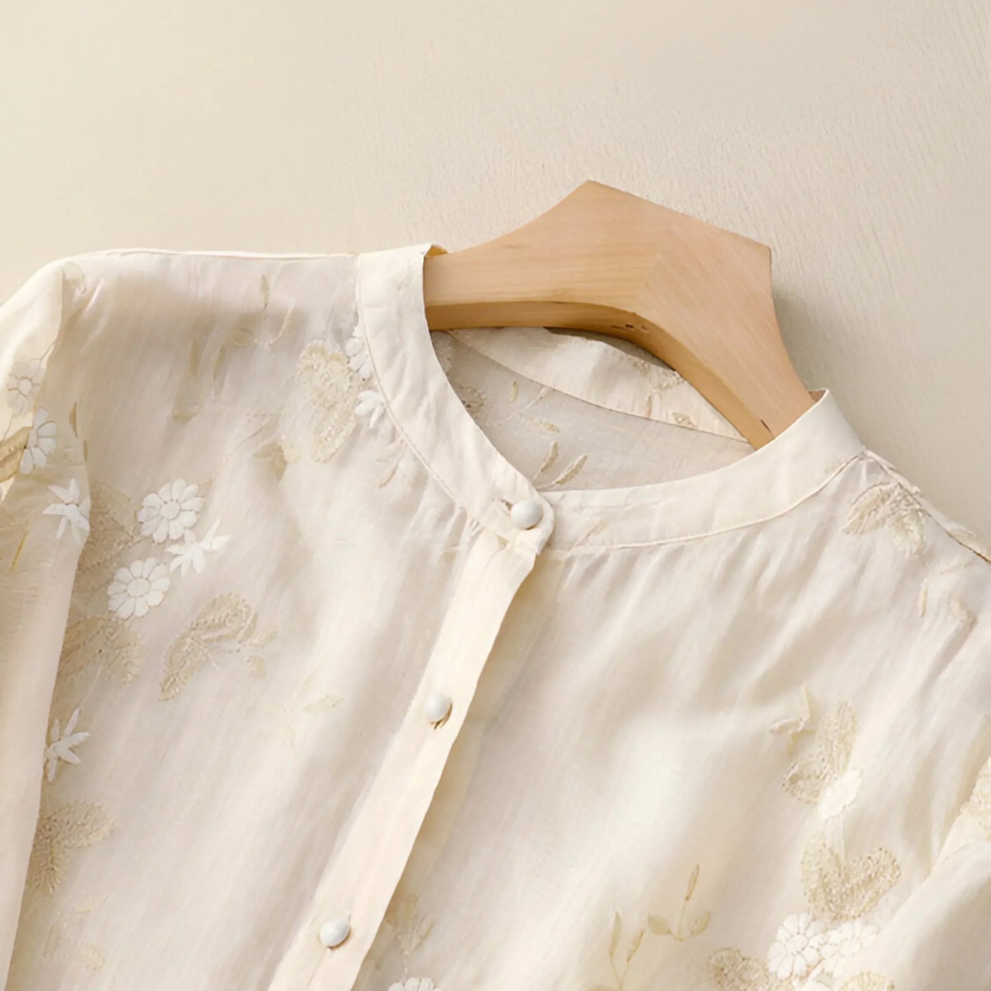 LILY™ - FLORAL BUTTON-UP BLOUSE